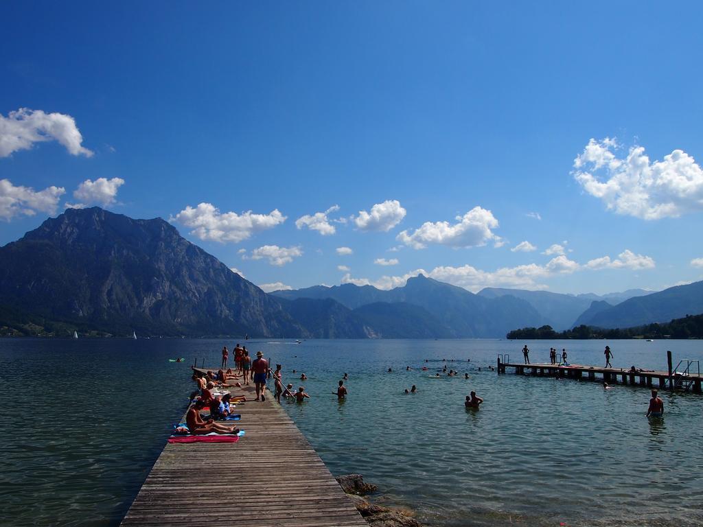 Apartment Schlosspark Am Traunsee Altmünster Quarto foto